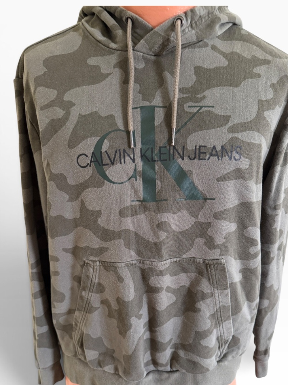 CALVIN KLEIN JEANS CAMO HOODIE LOGO SWEATSHIRT Olive Green/Sage Green Size L